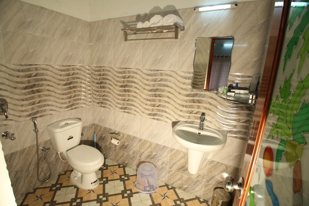 Spring And Valley View Thekkady Room photo
